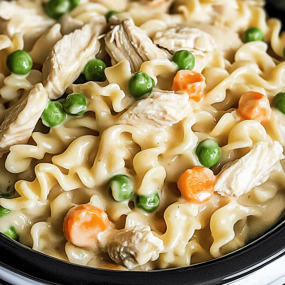 Comforting Slow Cooker Chicken Pot Pie Pasta Delight